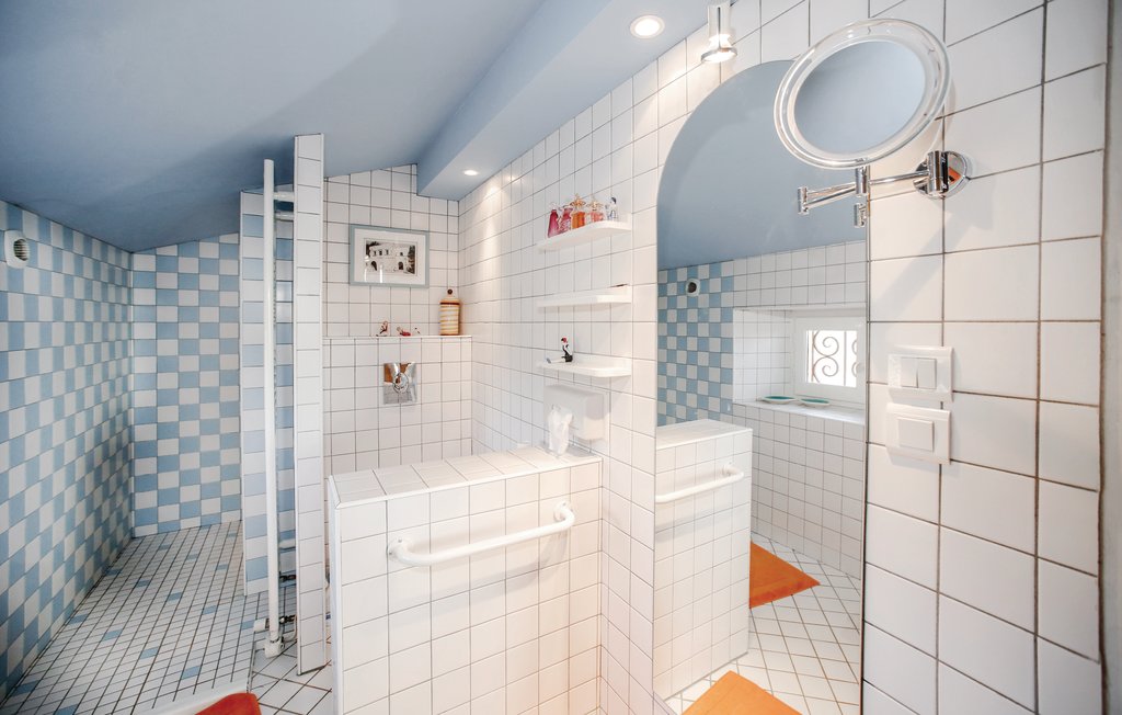 Holiday Home - Thizy-les-Bourgs , France - FRR002 703