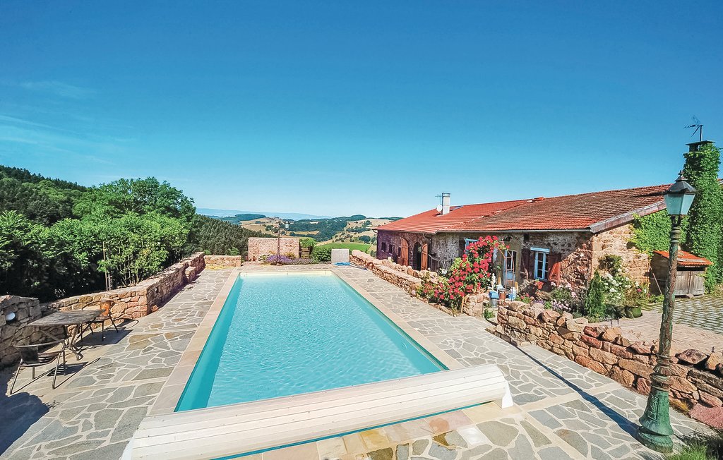 Holiday Home - Thizy-les-Bourgs , France - FRR002 82