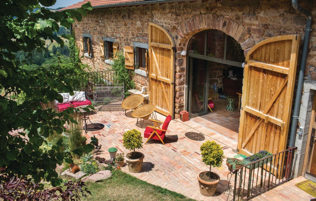 Holiday Home - Thizy-les-Bourgs , France - FRR002 105