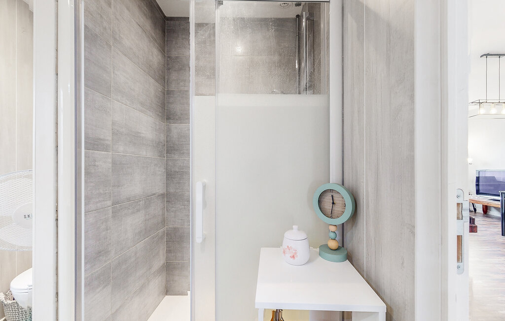 Apartment - Limoges , France - FSH053 18