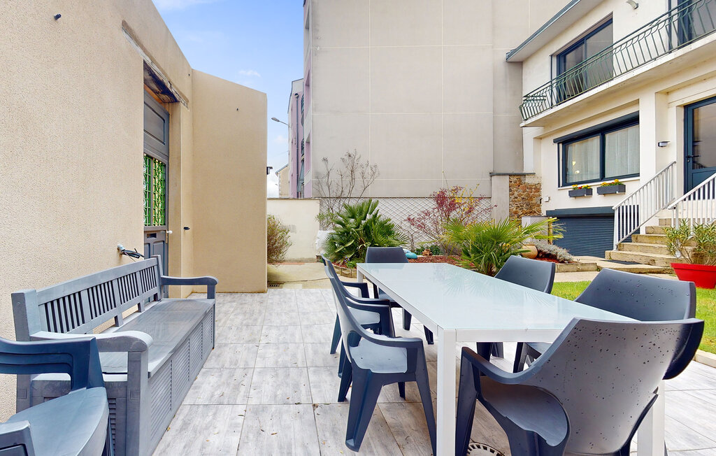Apartment - Limoges , France - FSH053 10