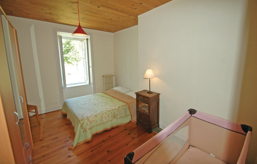 Location de vacances - Riom-ès-Montagnes , France - FUC012 8