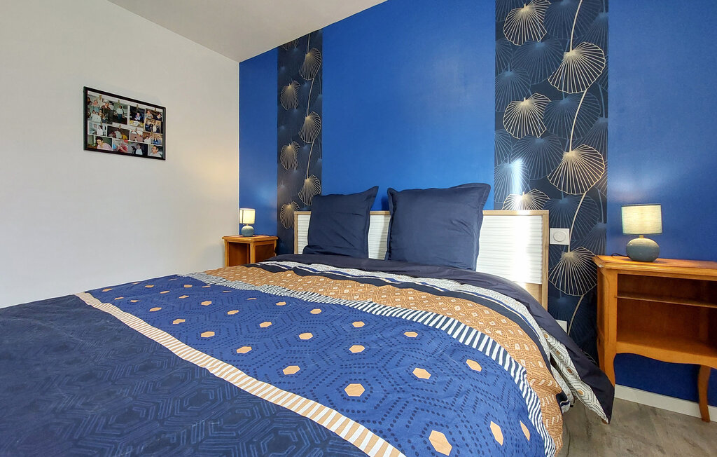 Location de vacances - Neuilly le Vendin , France - FVA054 22