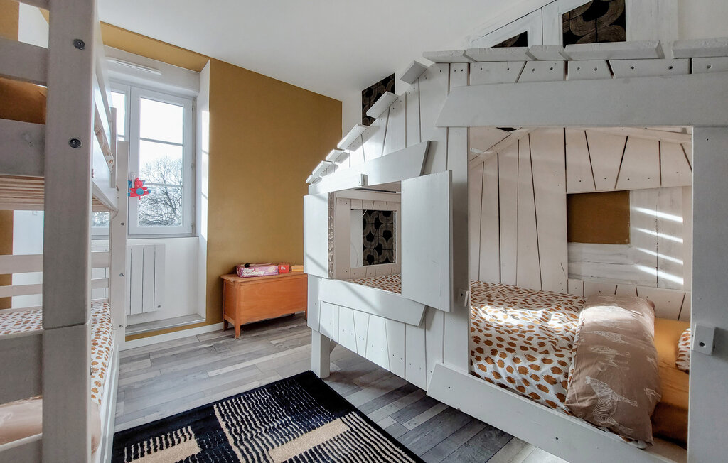 Location de vacances - Neuilly le Vendin , France - FVA054 25