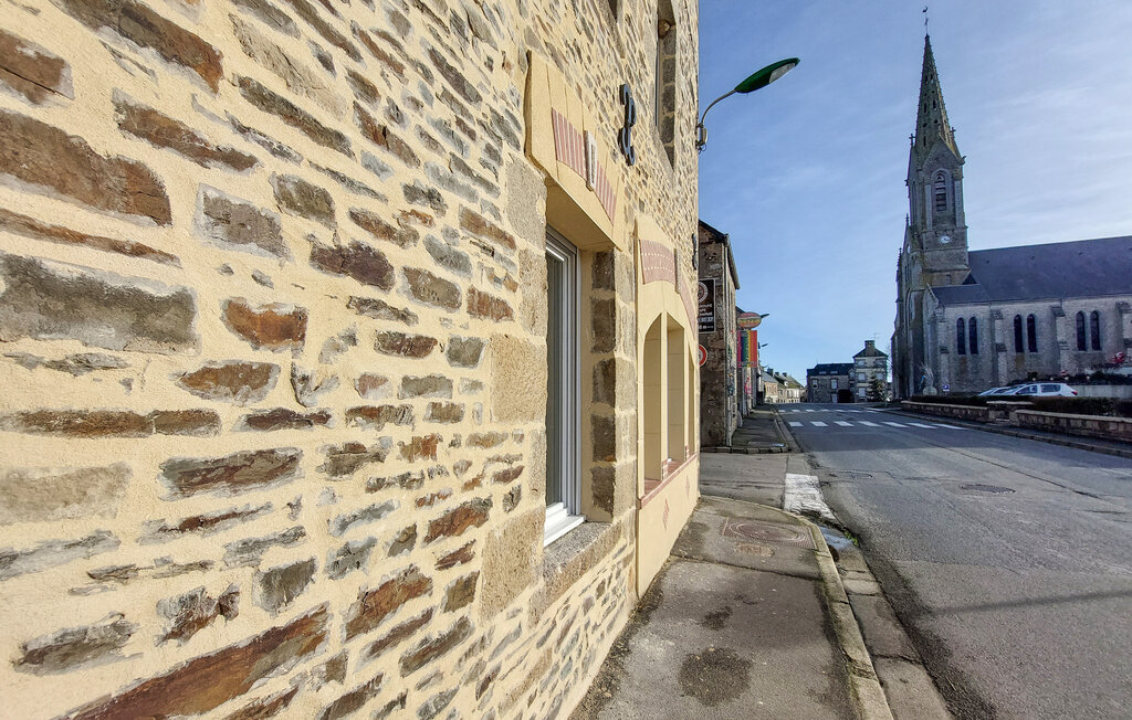 Location de vacances - Neuilly le Vendin , France - FVA054 11