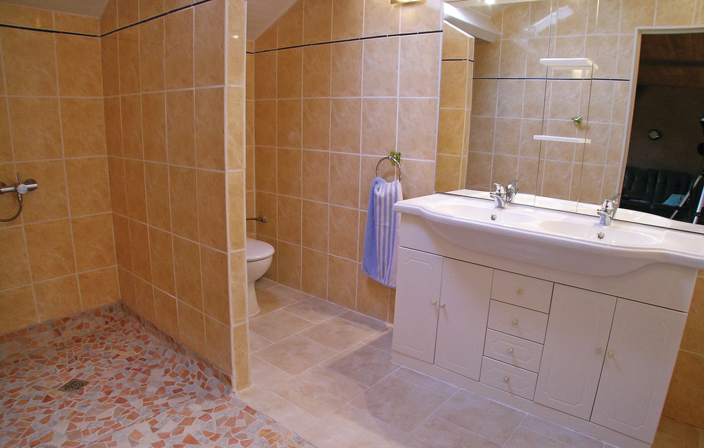 Semesterhus - Les Magnils-Reigniers , Frankrike - FVE701 12