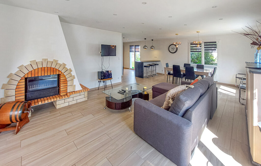 Location de vacances - Notre Dame de Monts , France - FVE395 3