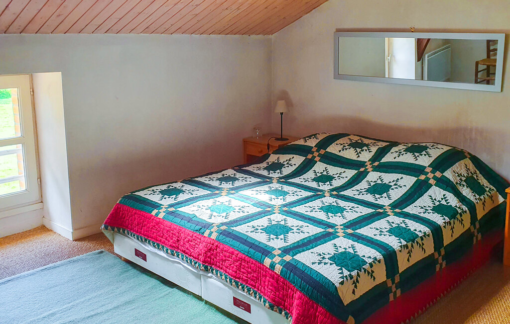 Location de vacances - Nieul le Dolent , France - FVE400 17