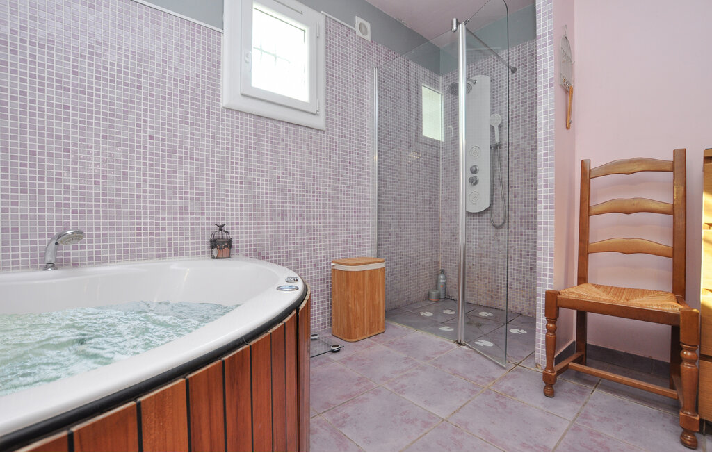 Location de vacances - Besse-sur-Issole , France - FVV135 26