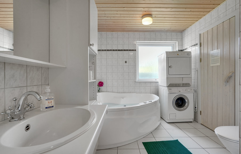 Semesterhus - Marielyst Strand , Danmark - G0220 8
