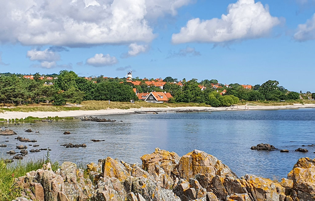 Semesterhus - Gudhjem Strand , Danmark - H0111 17