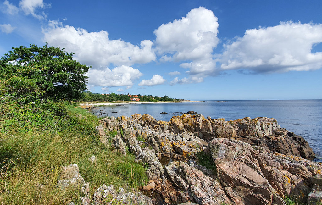 Semesterhus - Gudhjem Strand , Danmark - H0111 18