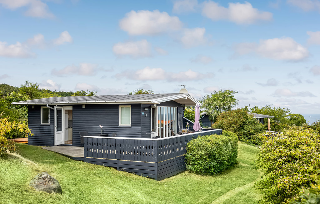 Semesterhus - Gudhjem Strand , Danmark - H0111 4