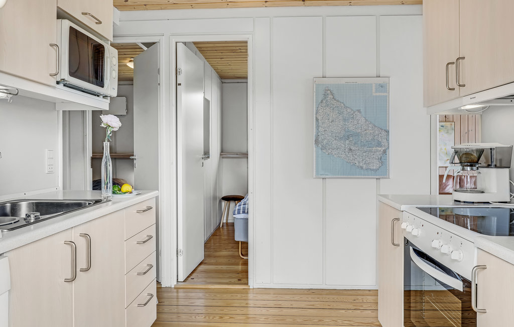 Semesterhus - Gudhjem Strand , Danmark - H0111 13