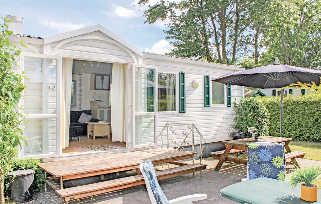 Semesterhus - Tzummarum , Nederländerna - HFR099 1