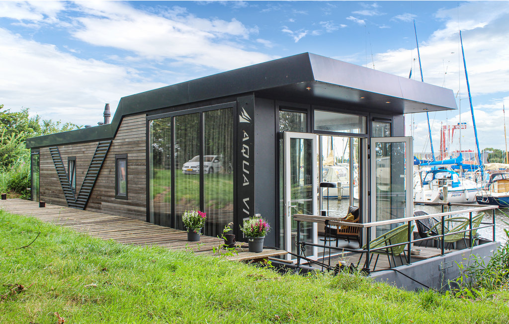 House boat - Warns , Netherlands - HFR195 1