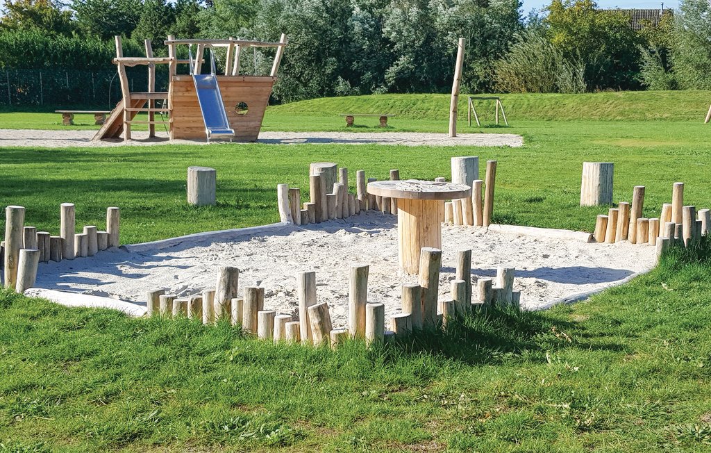 Semesterhus - Tzummarum , Nederländerna - HFR099 18