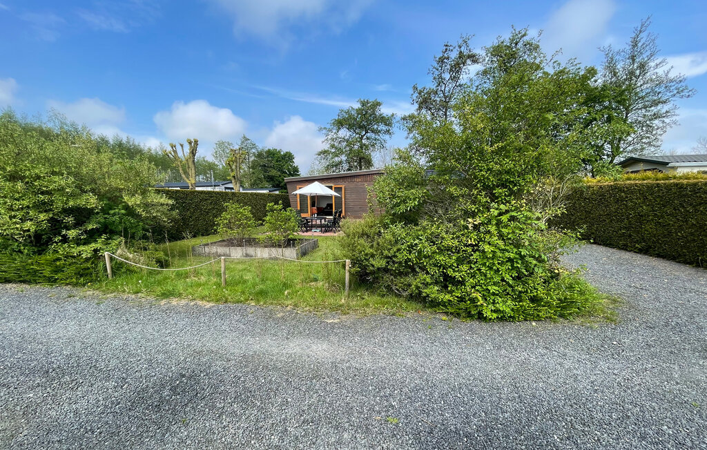 Kijk uit naar een heerlijke tijd met de familie in dit vakantiehuis.

Het gezellige huis is de ideale plek voor een heerlijke familievakantie in het Friese Waddenrecreatiepark, waar je heerlijke dagen..