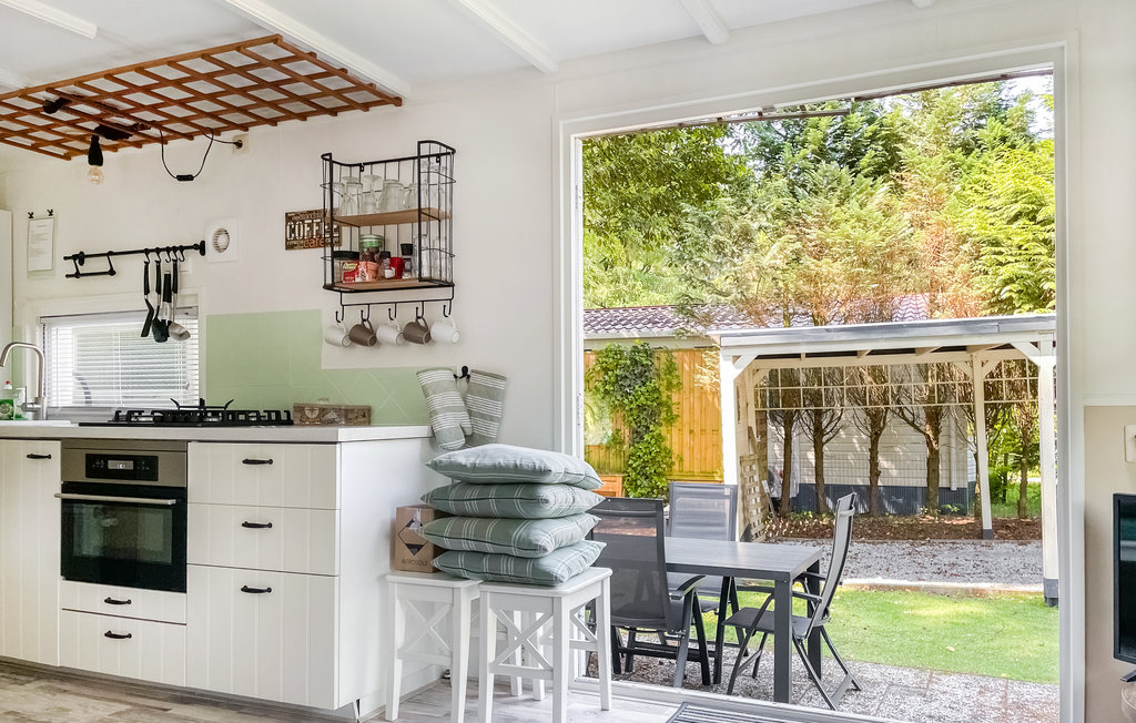 Semesterhus - Putten , Nederländerna - HGE144 5