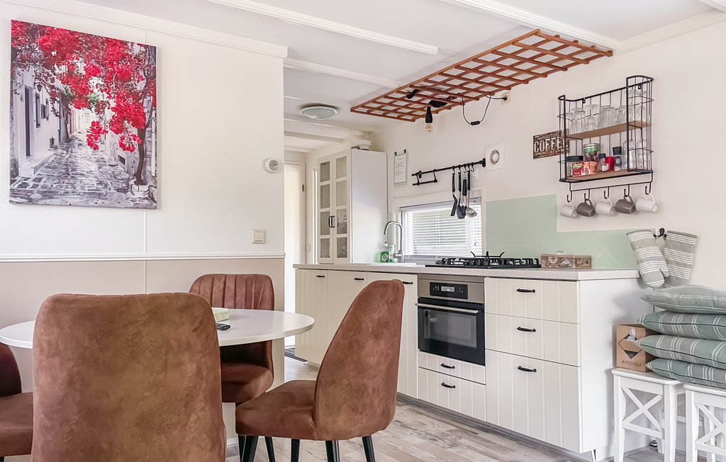 Semesterhus - Putten , Nederländerna - HGE144 6