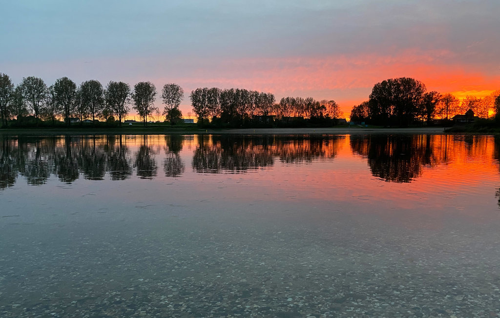 Semesterhus - Kerkdriel , Nederländerna - HGE137 23
