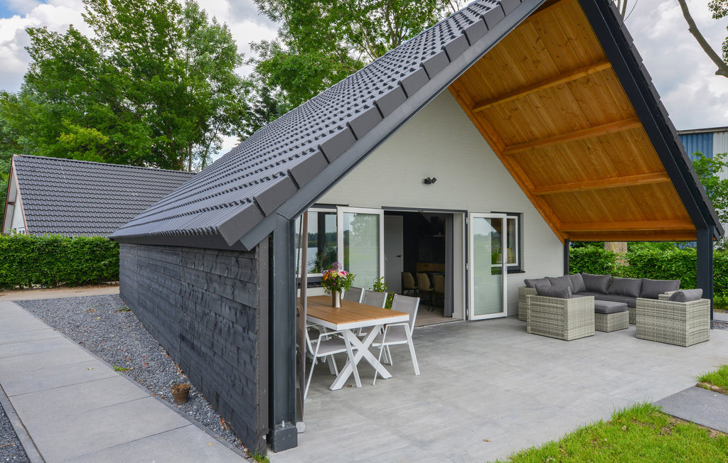 Semesterhus - Kerkdriel , Nederländerna - HGE137 2