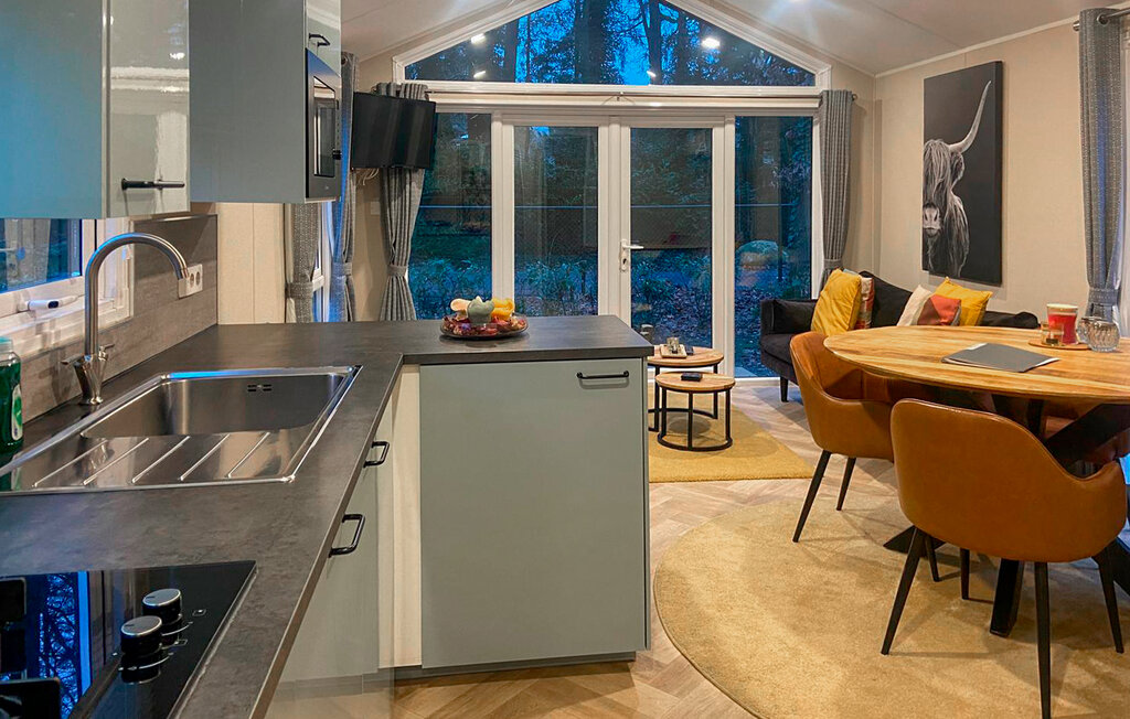 Modernes und elegantes Chalet in der Nähe des Waldes und der Stadt Harderwijk.

Freuen Sie sich auf Ihren Urlaub in diesem schönen Ferienhaus in einem Ferienpark. Die helle Einrichtung und der moder..