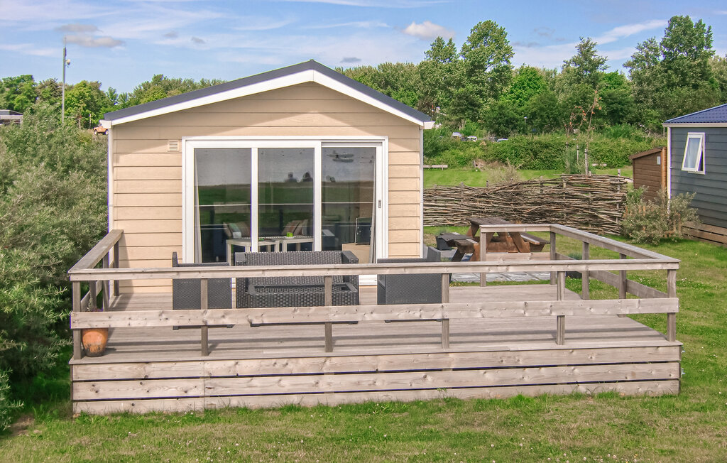 Genießen Sie einen wundervollen Urlaub in diesem strandnahen Ferienhaus mit Blick auf den See.

Freuen Sie sich auf einen entspannten und abwechslungsreichen Urlaub in diesem Ferienhaus am Lauwersmee..