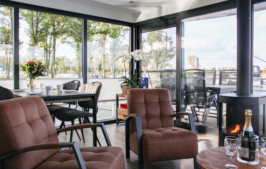 Husbåt/Hus på vatten - Well , Nederländerna - HLI215 12