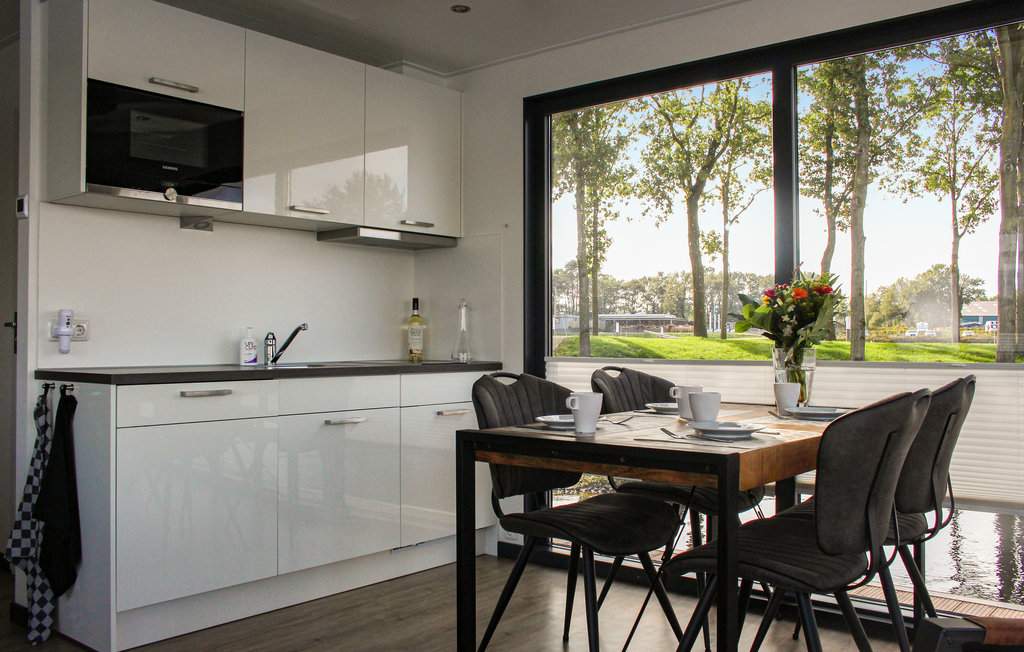 Husbåt/Hus på vatten - Well , Nederländerna - HLI215 15