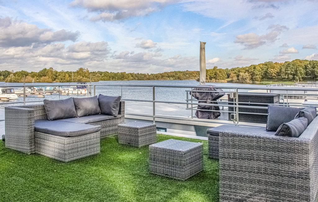 Husbåt/Hus på vatten - Well , Nederländerna - HLI215 2