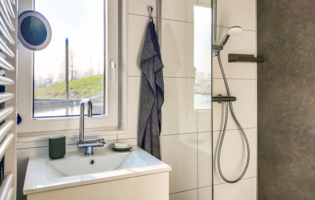 Husbåt/Hus på vatten - Ohé & Laak , Nederländerna - HLI217 13