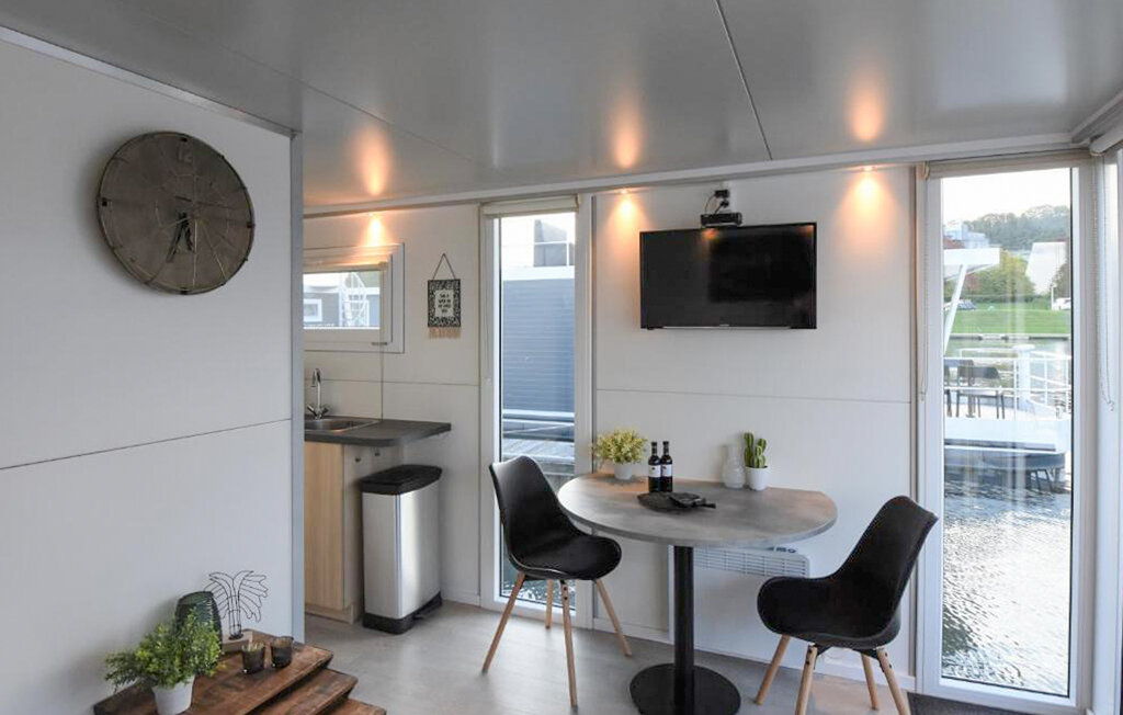 Husbåd - Maastricht , Holland - HLI407 3