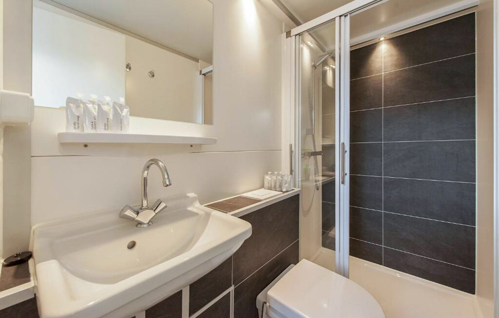 Husbåt - Maastricht , Nederland - HLI410 21