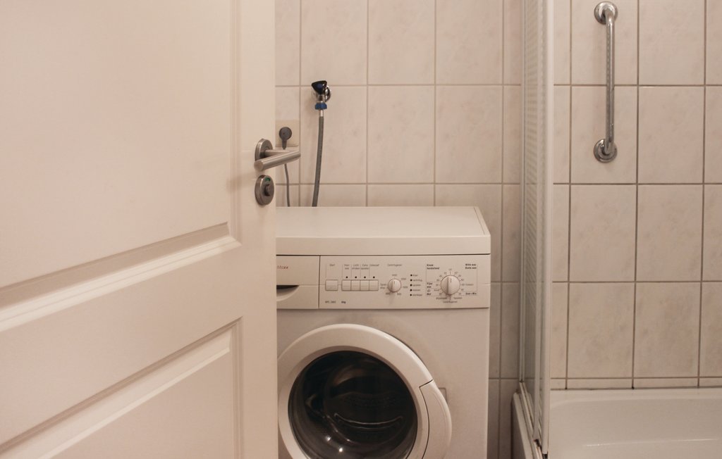 Semesterhus - De Moer , Nederländerna - HNB072 12