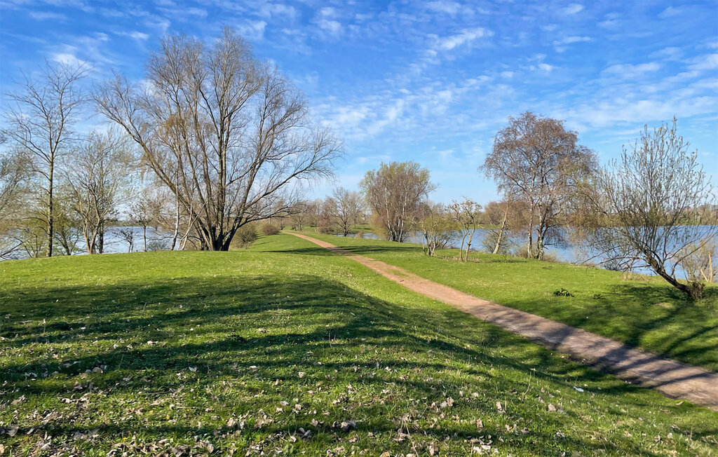 Husbåt/Hus på vatten - Lith , Nederländerna - HNB092 9
