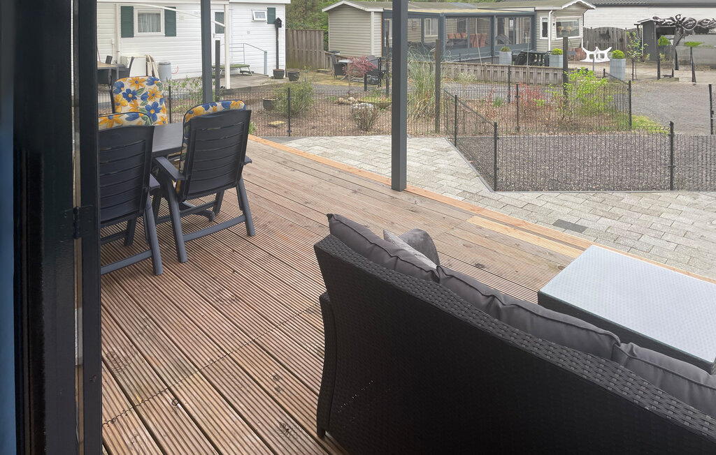 Ontdek het ideale vakantiehuis met veel activiteiten voor je gezinsvakantie.

In je praktisch ingerichte, compacte vakantiehuis in Zeeland vind je alles wat je nodig hebt voor een vakantie die je nog ..