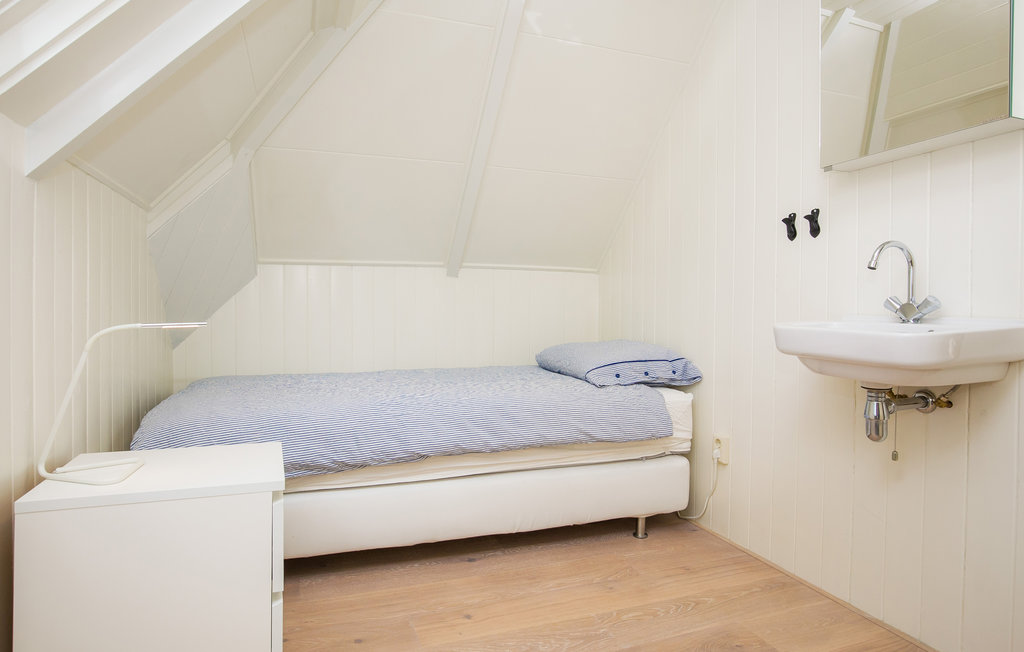 Semesterhus - Bergen aan Zee , Nederländerna - HNH523 31