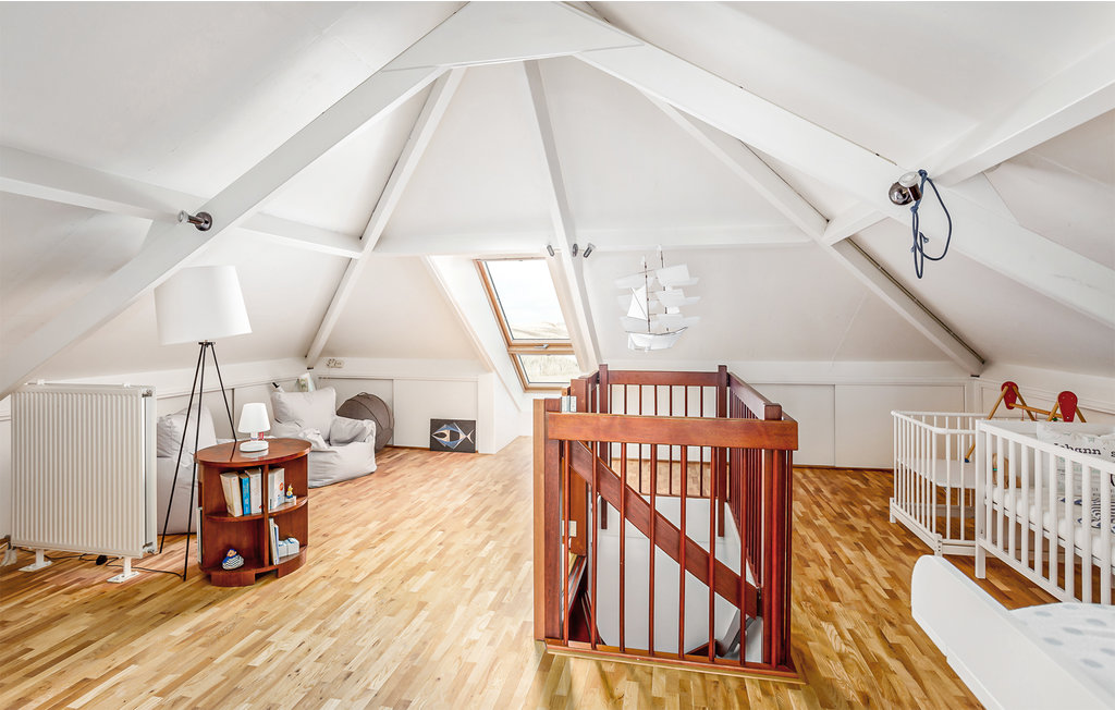 Semesterhus - Bergen aan Zee , Nederländerna - HNH596 17