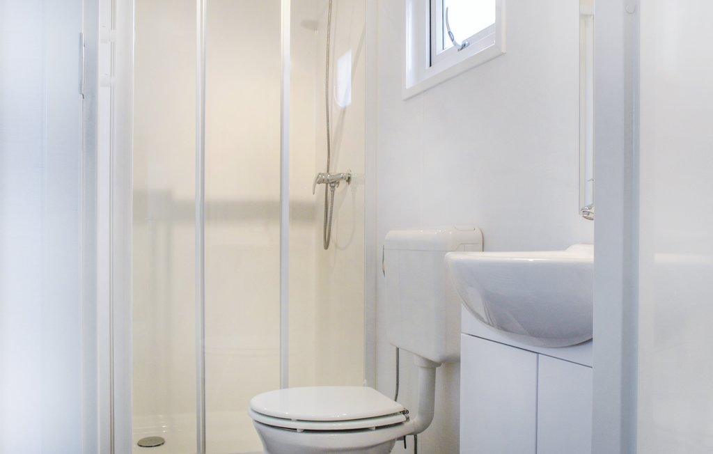 Semesterhus - Bovenkarspel , Nederländerna - HNH084 12