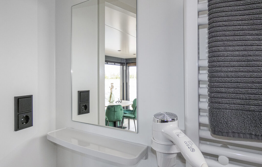 Huisboot - Uitgeest , Nederland - HNH246 23