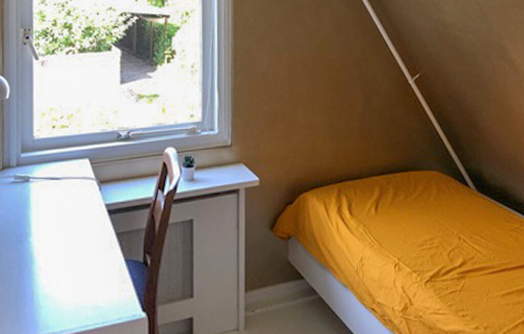 Semesterhus - Bergen , Nederländerna - HNH570 18