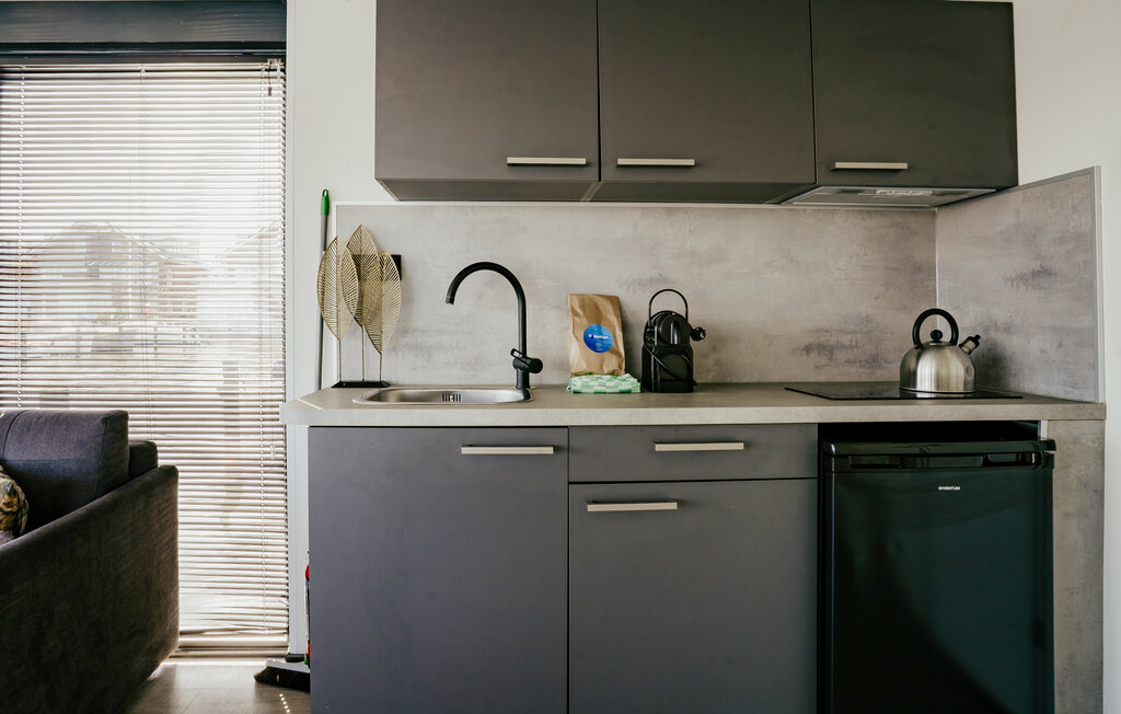 Huisboot - Uitgeest , Nederland - HNH246 5