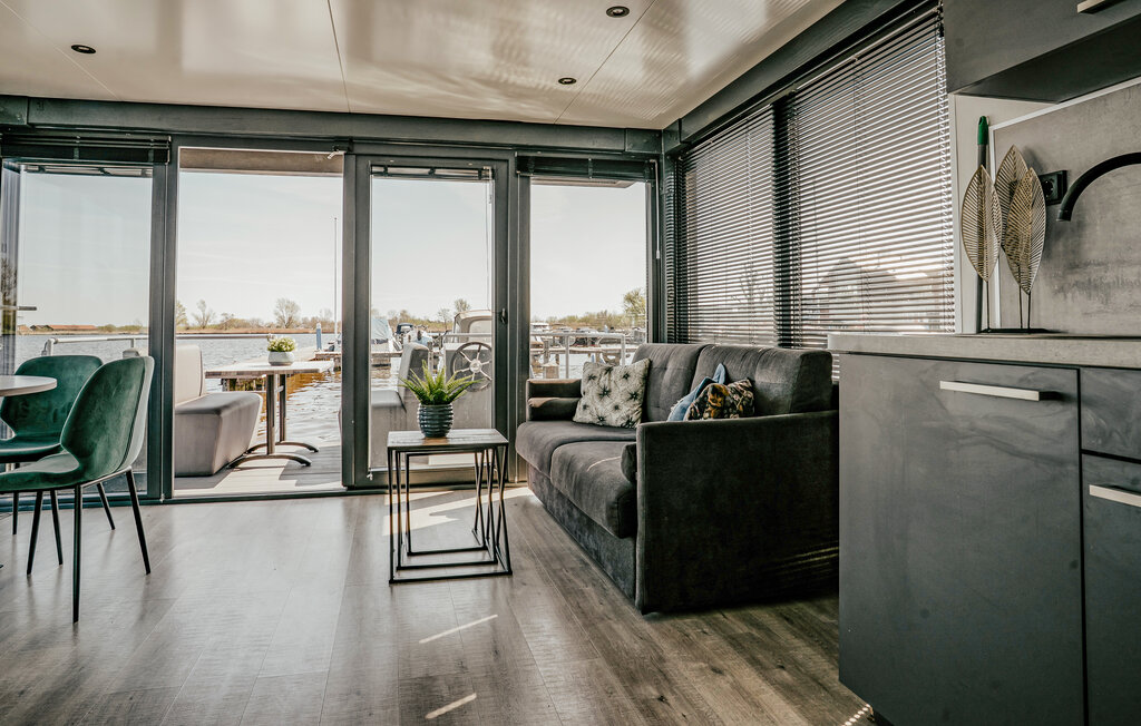 Huisboot - Uitgeest , Nederland - HNH246 14