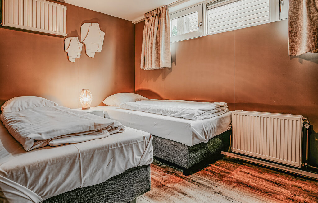 Hausboot - Uitgeest , Niederlande - HNH248 21