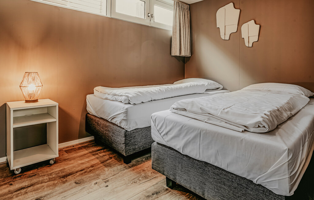 Hausboot - Uitgeest , Niederlande - HNH248 23