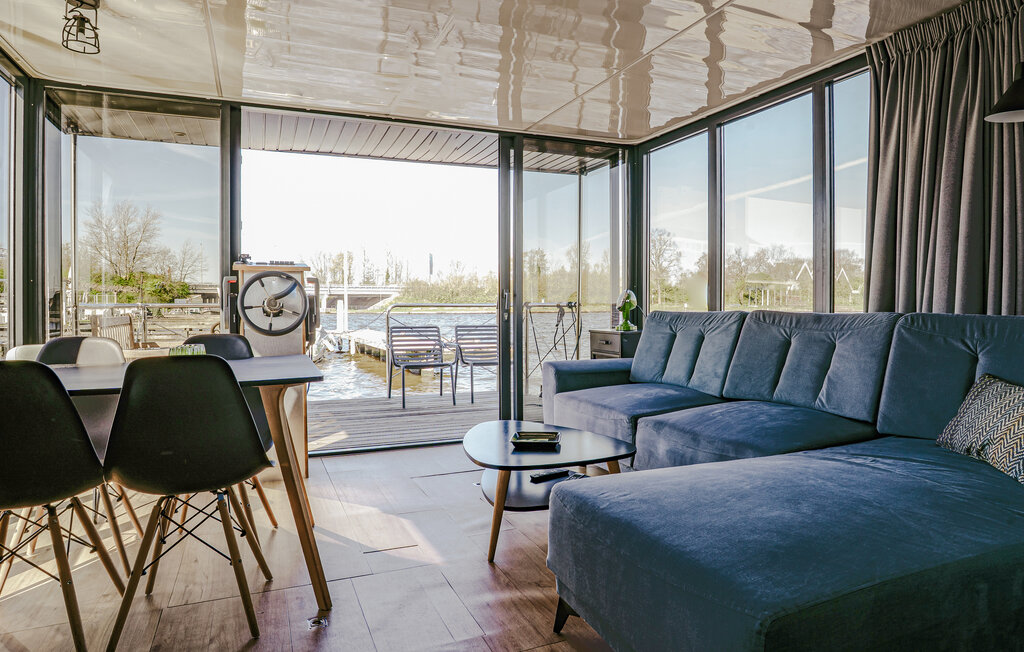 Huisboot - Uitgeest , Nederland - HNH256 3