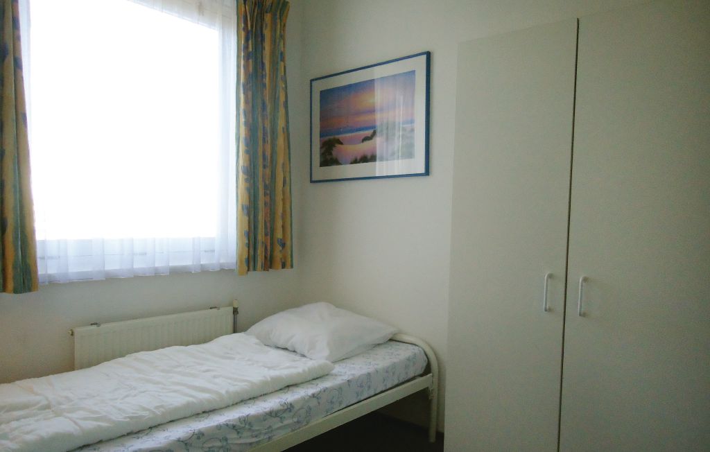 Apartment Julianadorp (HNH205)