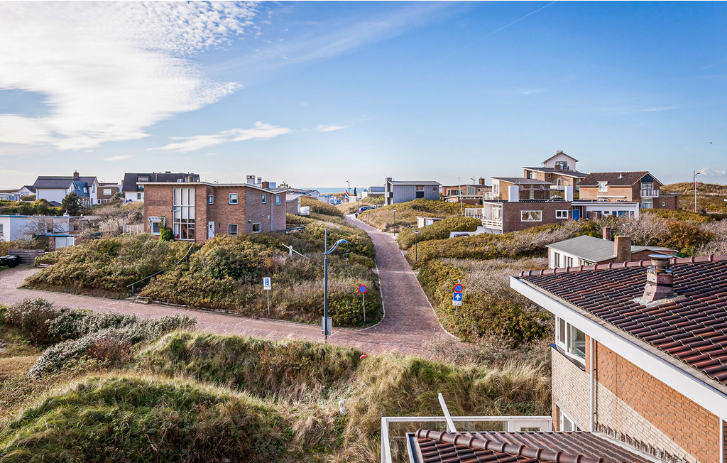 Villa Topduin in Bergen aan Zee macht seinem Namen alle Ehre, denn es ist wirklich ein Spitzenhaus in einem schönen Dünengarten. Sehr strandnah und was für ein stilvolles Haus! Strandurlaub pur!

D..