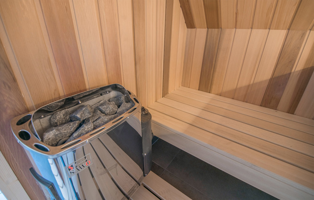 Semesterhus - Den Ham , Nederländerna - HOV094 17